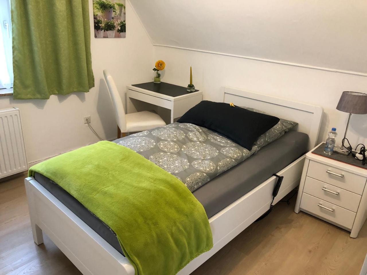 Messezimmer 4U Dusseldorf Bagian luar foto