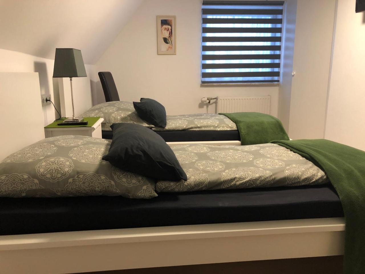 Messezimmer 4U Dusseldorf Bagian luar foto