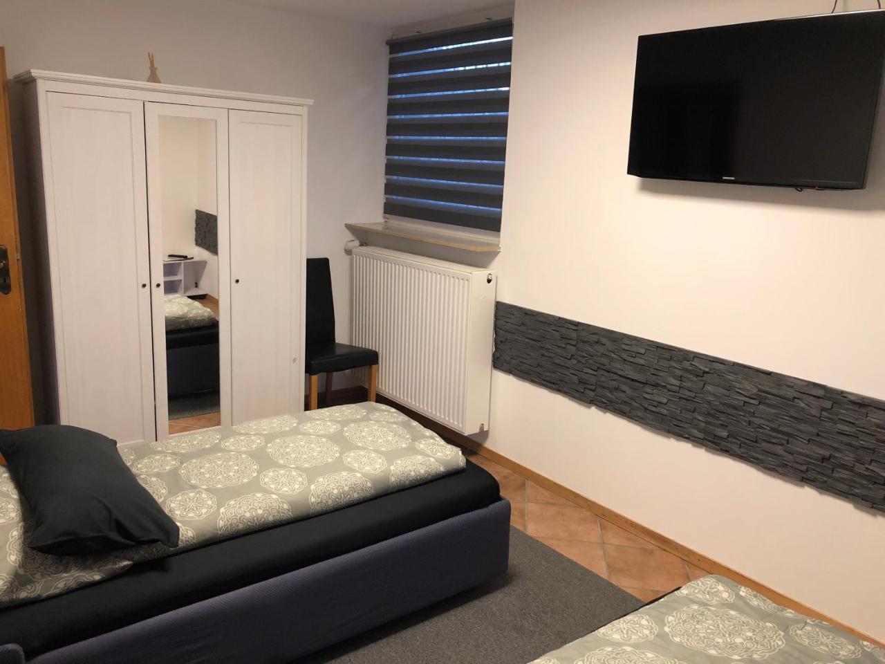 Messezimmer 4U Dusseldorf Bagian luar foto