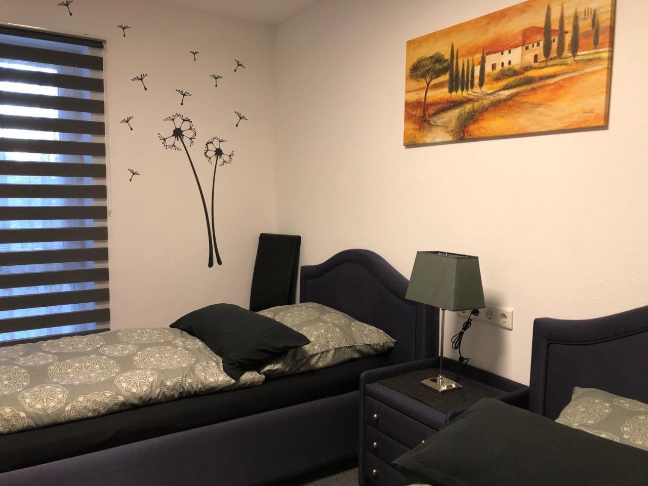 Messezimmer 4U Dusseldorf Bagian luar foto